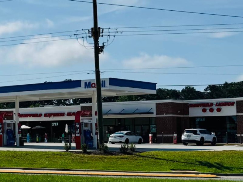 Sheffield Express Mart and Liquors property
